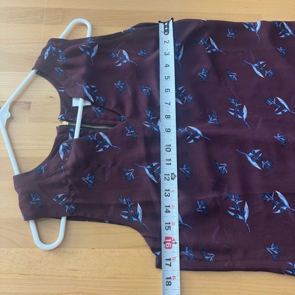 Cabi Women’s Small burgundy professional office tank top floral print blouse - Picture 9 of 10
